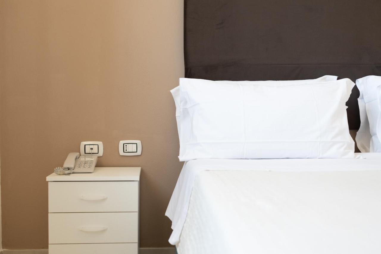 Hotel Reverse Torre Santa Sabina
